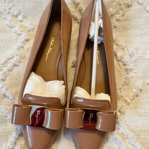 Salvatore Ferragamo Women's Brown Patent Bow Flats